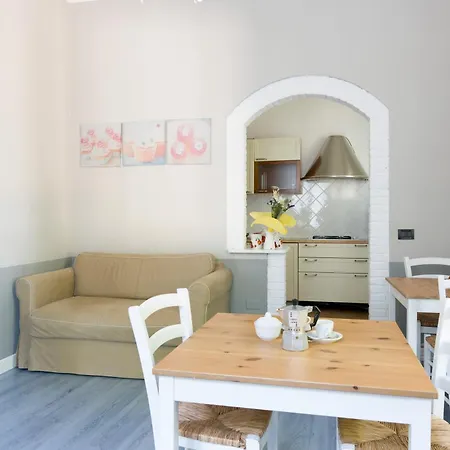 Villa Nonna Isa 12, Emma Ravenne